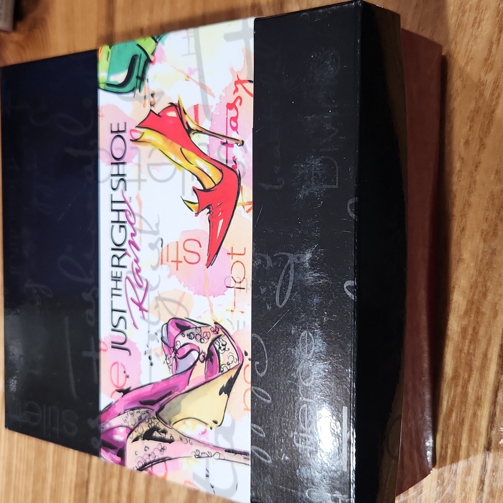 Just The Right Shoe Collectibles - Picture 3 of 3